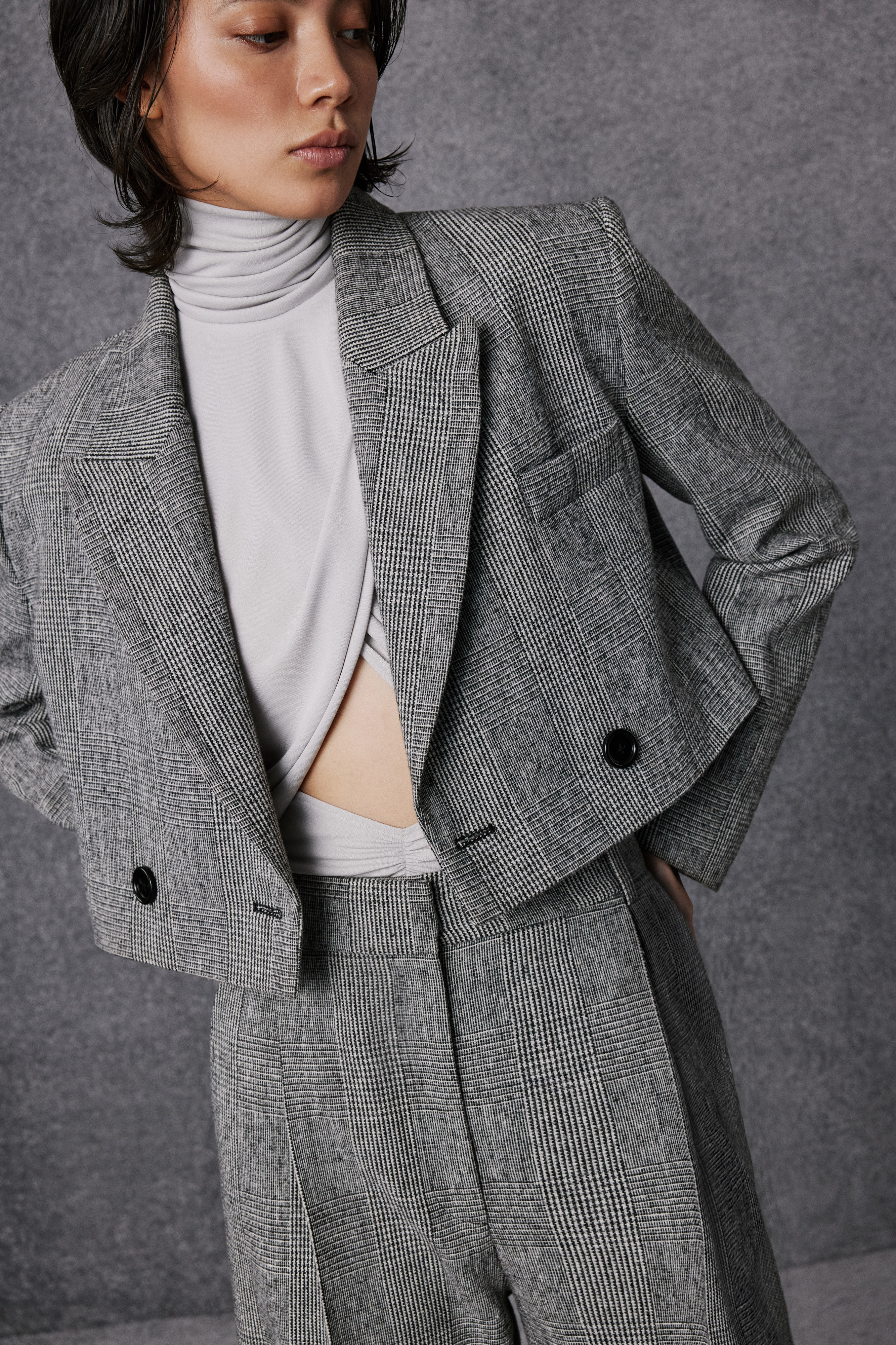 REGINA BLAZER
