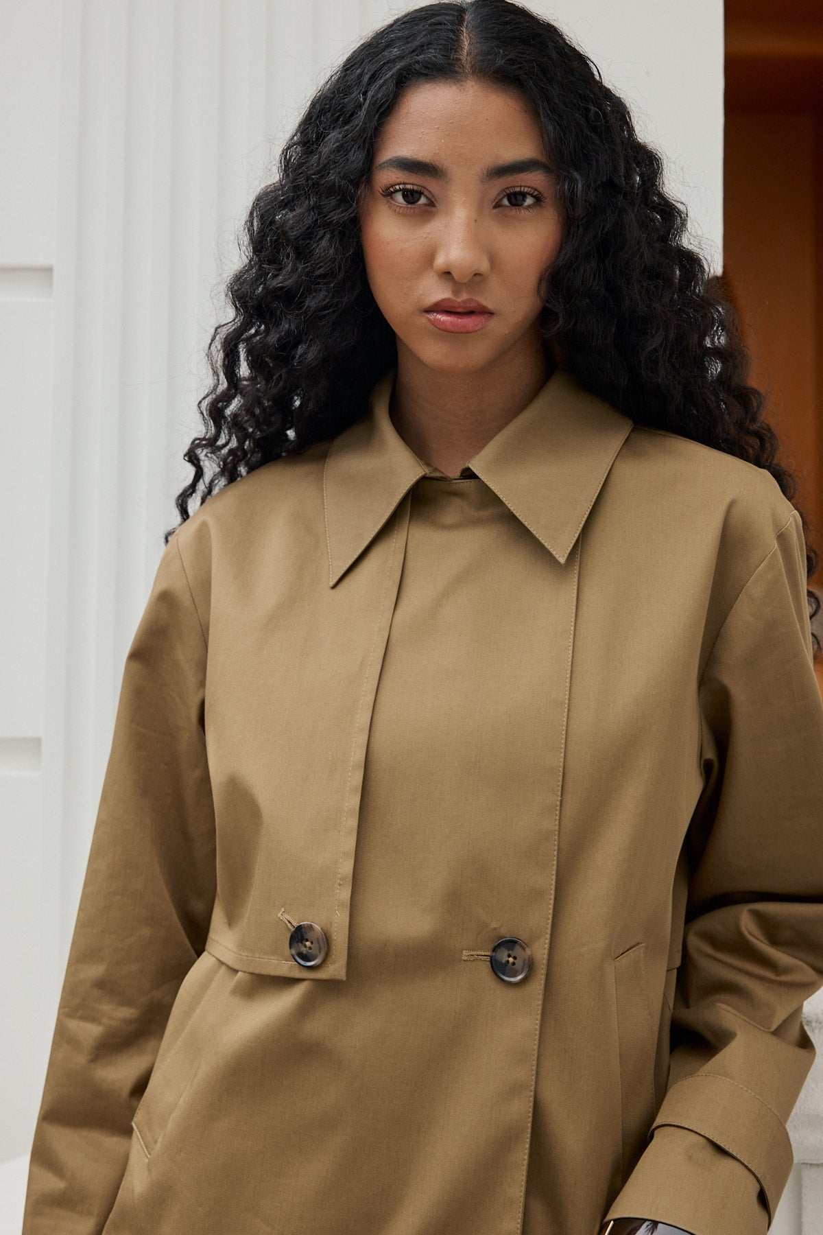 KAIA SHORT TRENCH